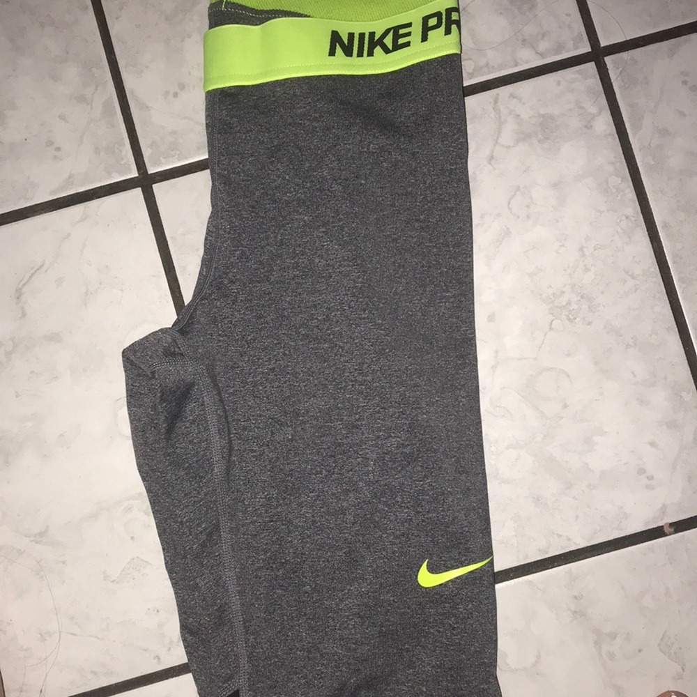 Nike Pro leggings